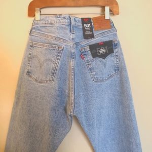 BNWT Levi's 501 High Rise Jeans
